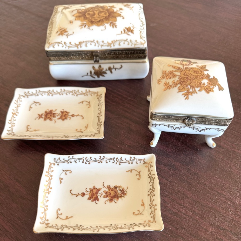 Andrea Sadek Elegant Floral Ceramic Trinket Boxes and Dishes